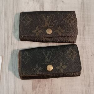 Authentic Louis Vuitton Monogram 2 Key Case Holders 4 Key